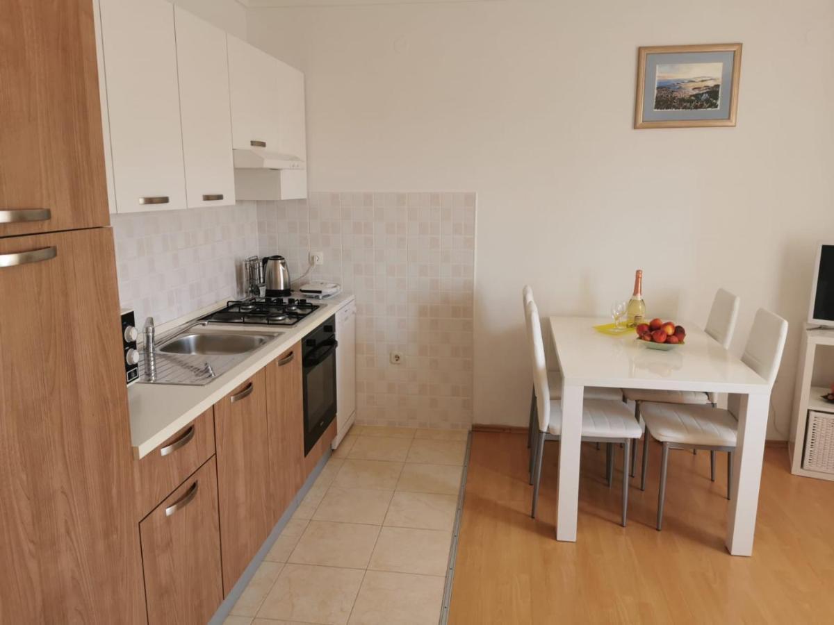 Apartment Branka Kustura Hvar Town Exterior photo