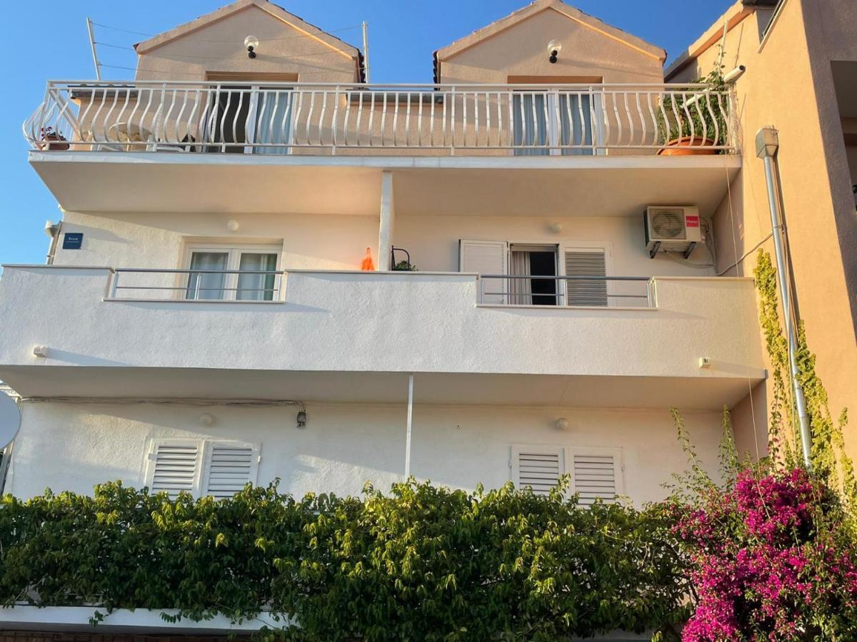 Apartment Branka Kustura Hvar Town Exterior photo